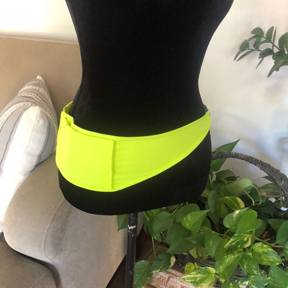 Fit Chic Belt neon green